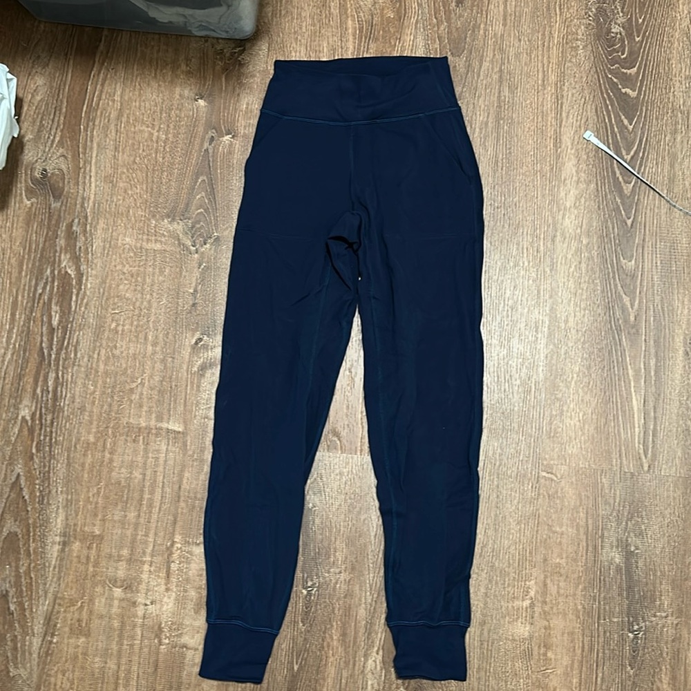 Lululemon align jogger 25” sz. 2